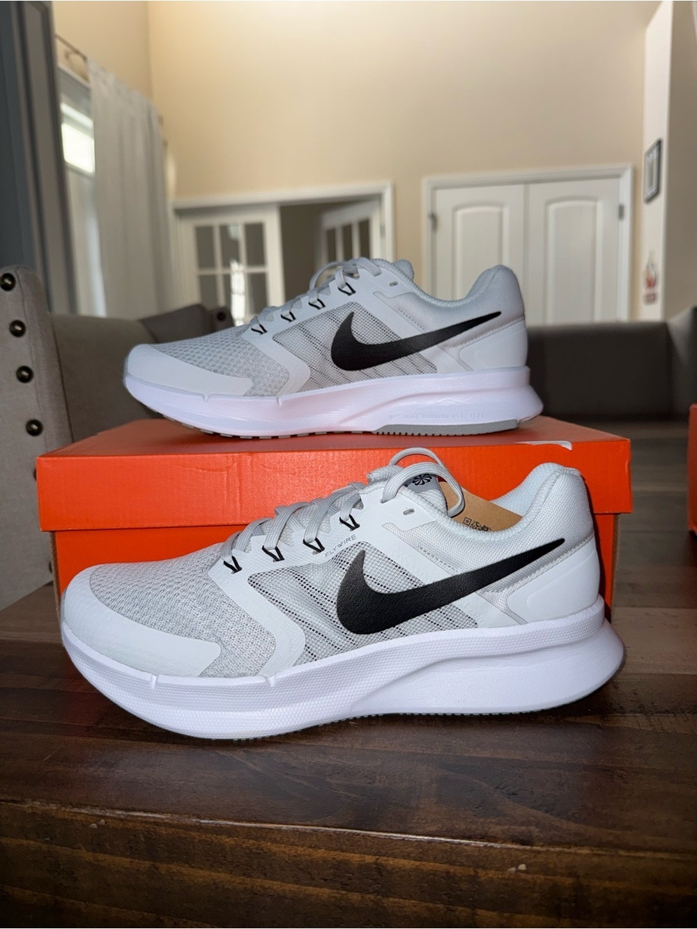 Nike Run Swift 3 Photon Dust White Wolf Grey Black Mesh Sneaker Men 8.5 Women 10